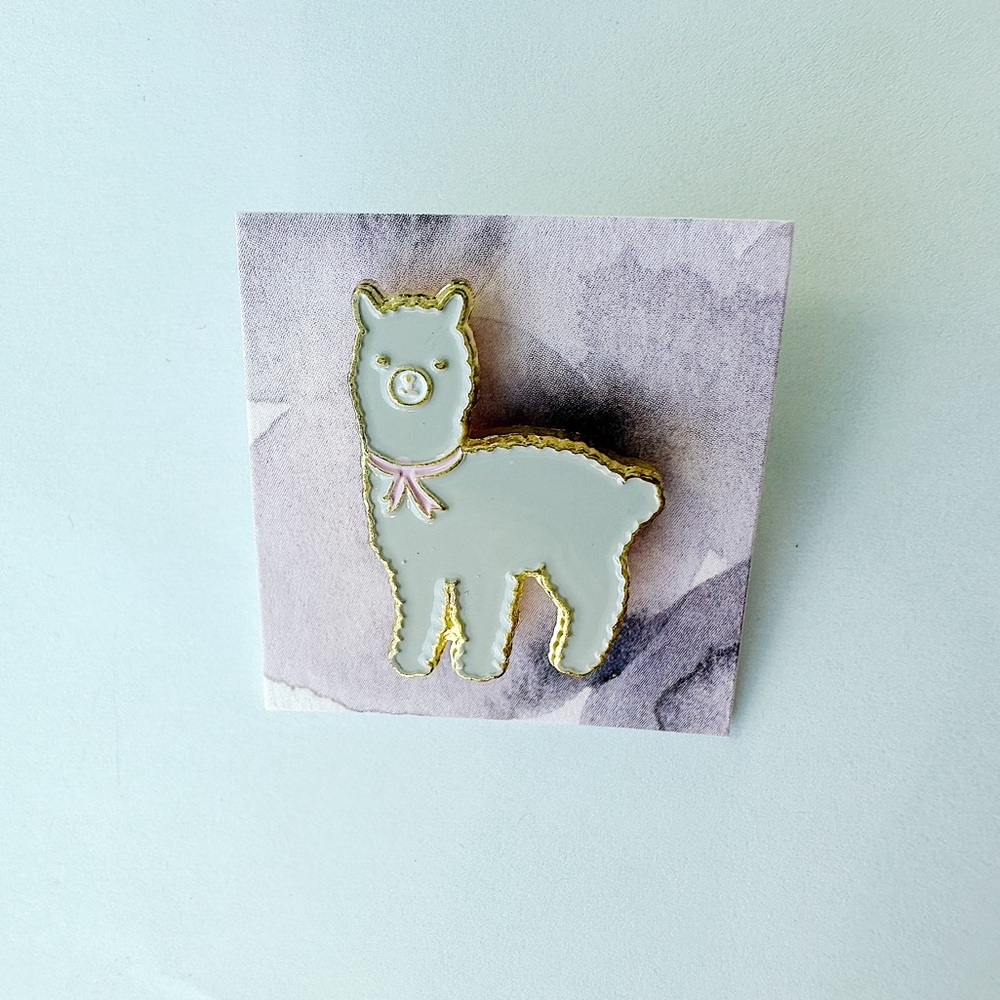 Alpaca Pin - Picture 2 of 6